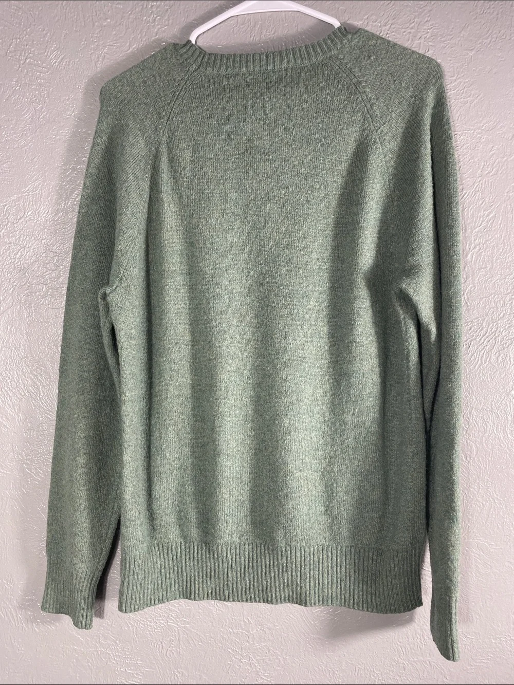 J Crew Sweater Mens M Sage Green Lambswool Blend Crewneck Pullover Knit